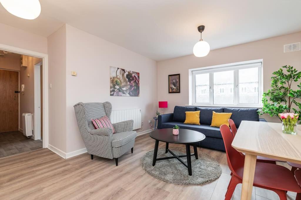 Fully Refurb Drogheda Apt7 3Rd Floor المظهر الخارجي الصورة